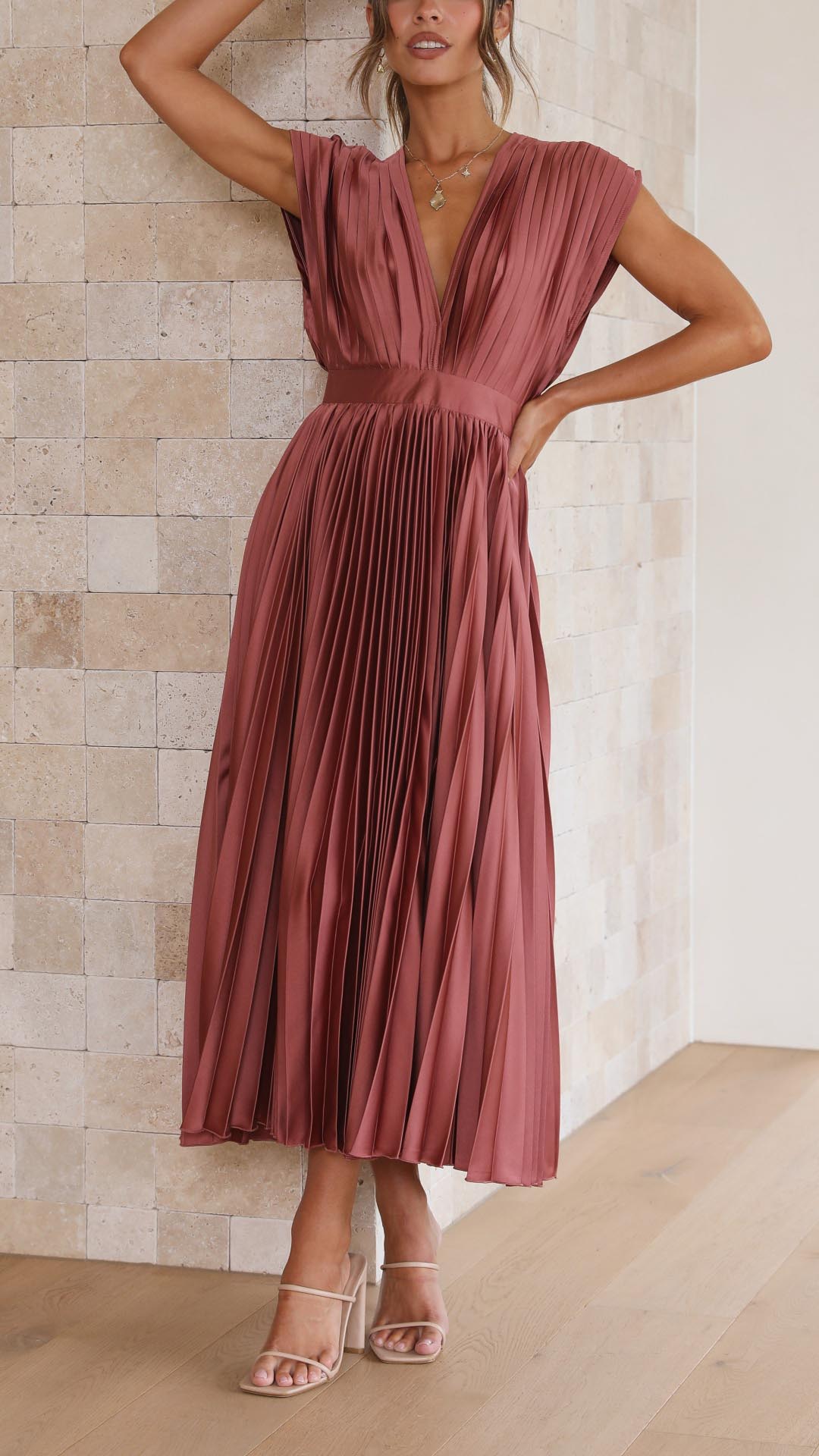 Isla | Élégante Robe Plissée