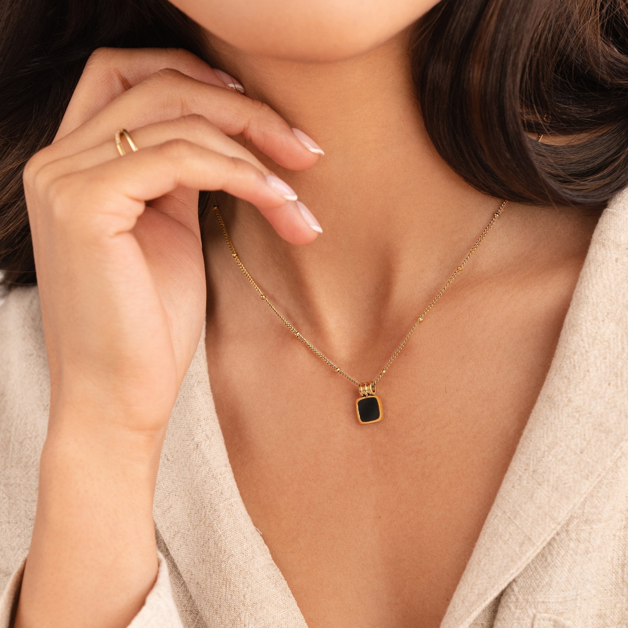Collier Élégant à Double Rang
